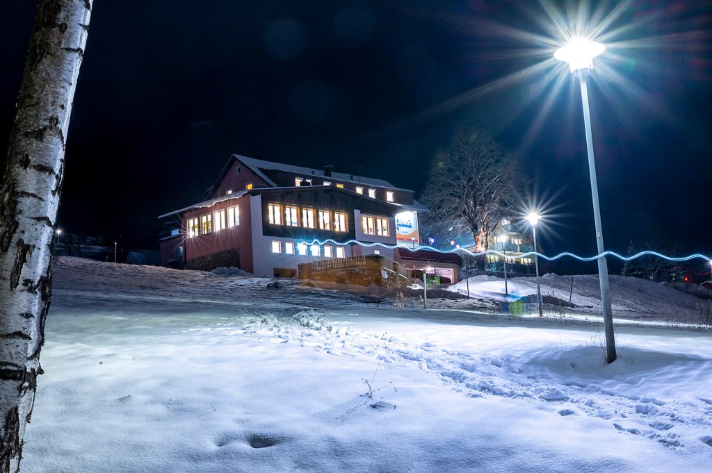 Winteransicht auf das Familienhotel mein Krug im Fichtelgebirge.