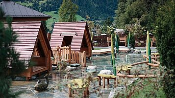 Wasserspielplatz auf dem Hotelgelände vom Familotel Habachklause 