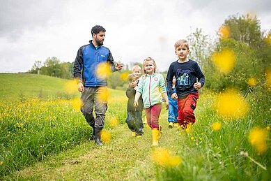 Kinderbetreuung im Waldkinderclub im Landhaus zur Ohe