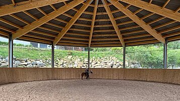 Round-Pen im Familienhotel Schreinerhof im Bayerischen Wald