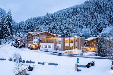 Winteransicht vom Familienhotel Habachklause im Salzburger Land