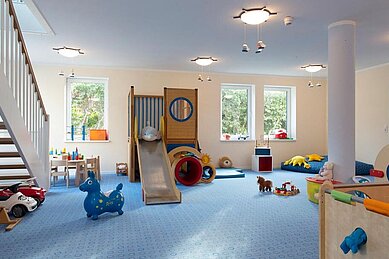 Indoor-Spielbereich für Babys und Kleinkinder im Familienhotel Deichkrone an der Nordsee