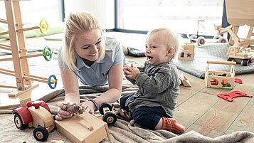 Liebevolle Babybetreuung im Familotel