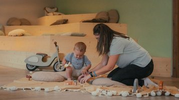 Liebevolle Babybetreuung im Familienhotel Engel Gourmet & Spa