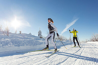 Winter im Erzgebirge. Zahlreiche Landlaufloipen uns Skitouren warten auf euch!